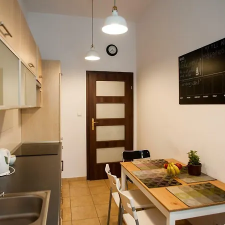 City Centre- Modern And Spacious Apartman *